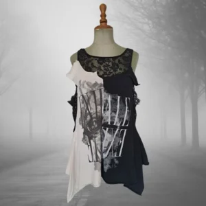 Skull Inhale Top