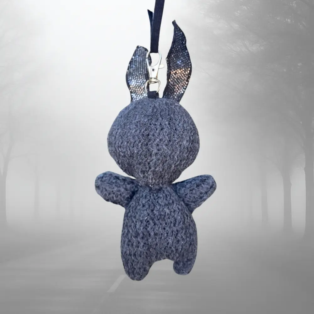 Llavero upcycling Halloween Frank Donnie Darko – colección lablueblue día 2/31 – hecho a mano retales - Imagen 3