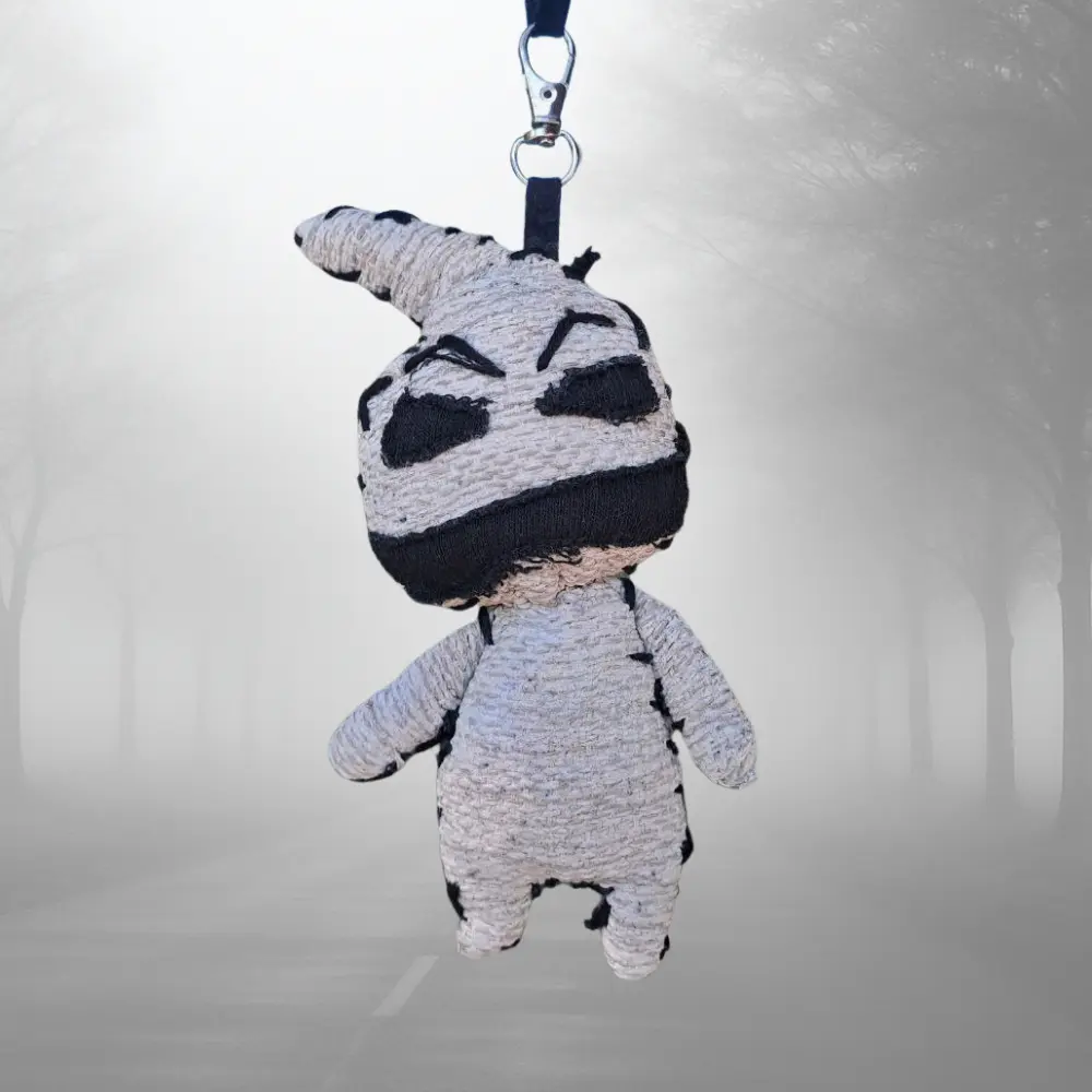 Llavero upcycling Halloween Oogie Boogie – colección lablueblue día 5/31 – hecho a mano con retales